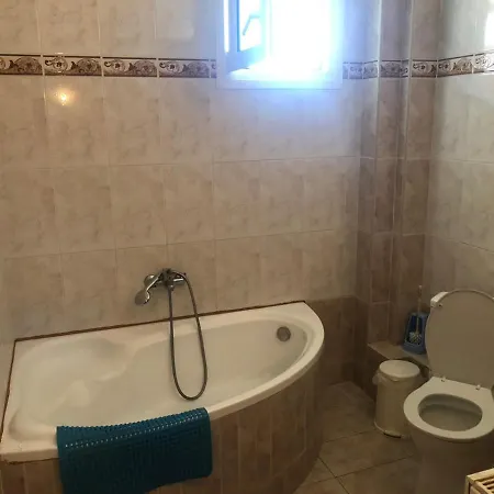 Asimina House