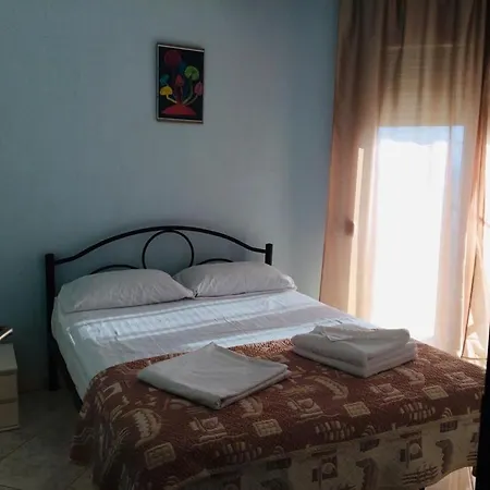 Asimina House Apartament *